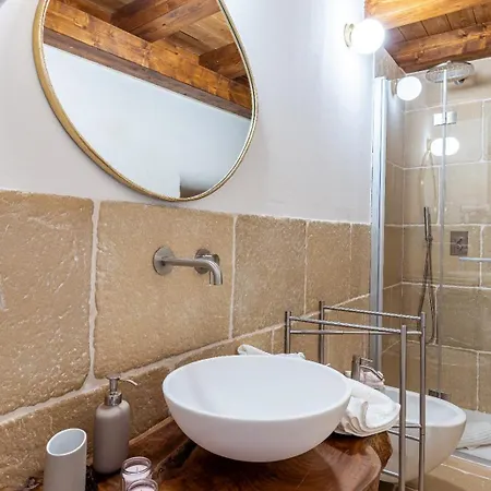 아파트 Talassa - Dimora Di Charme Con Vasca Idromassaggio